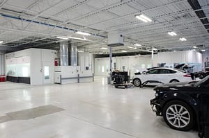 Collision shop with gfs equipment