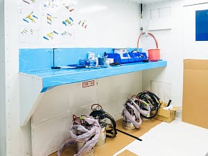 spray paint mix room