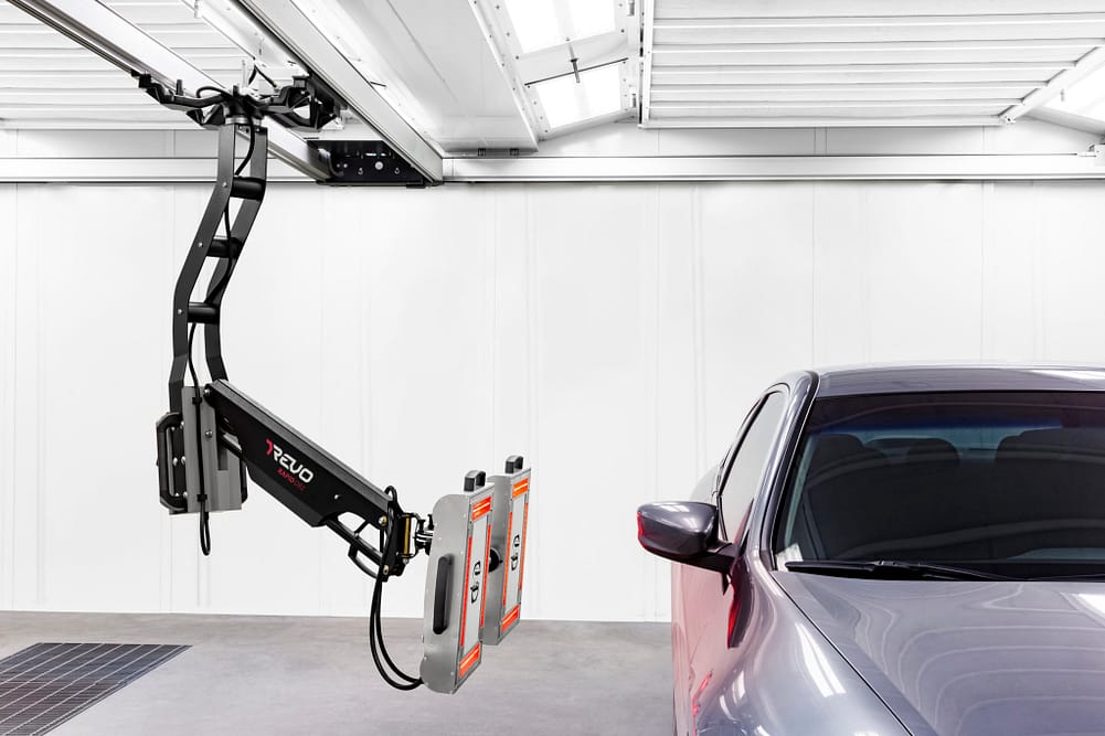 GF_REVO_RapidOR2_InUse_side car